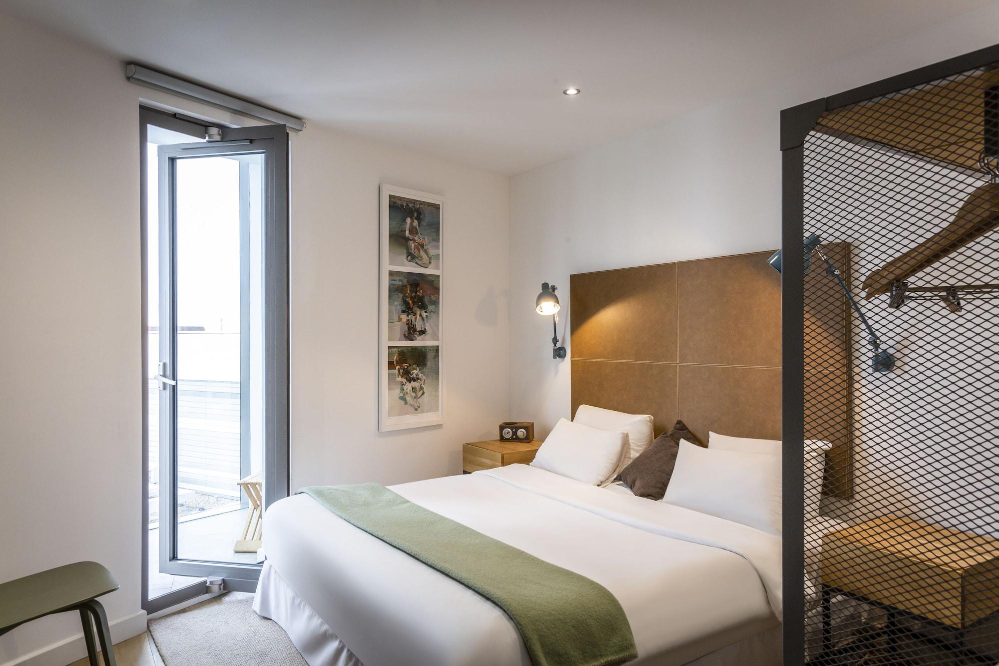 Aparthotel Adagio London Brentford Exterior photo
